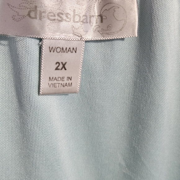 Dress Up Or Down - Picture 3 of 3